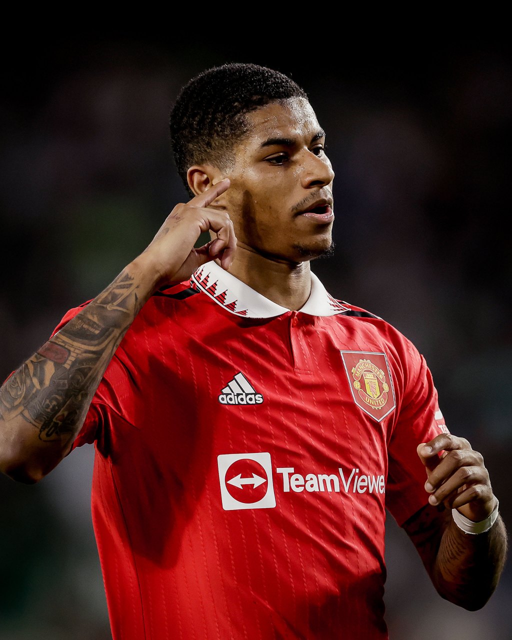 莱万多夫斯基9分钟5球全场回放视频